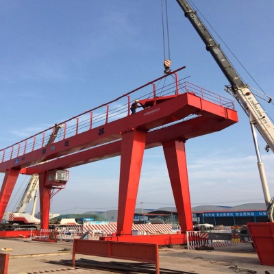 MG雙主梁門式起重機投入運行